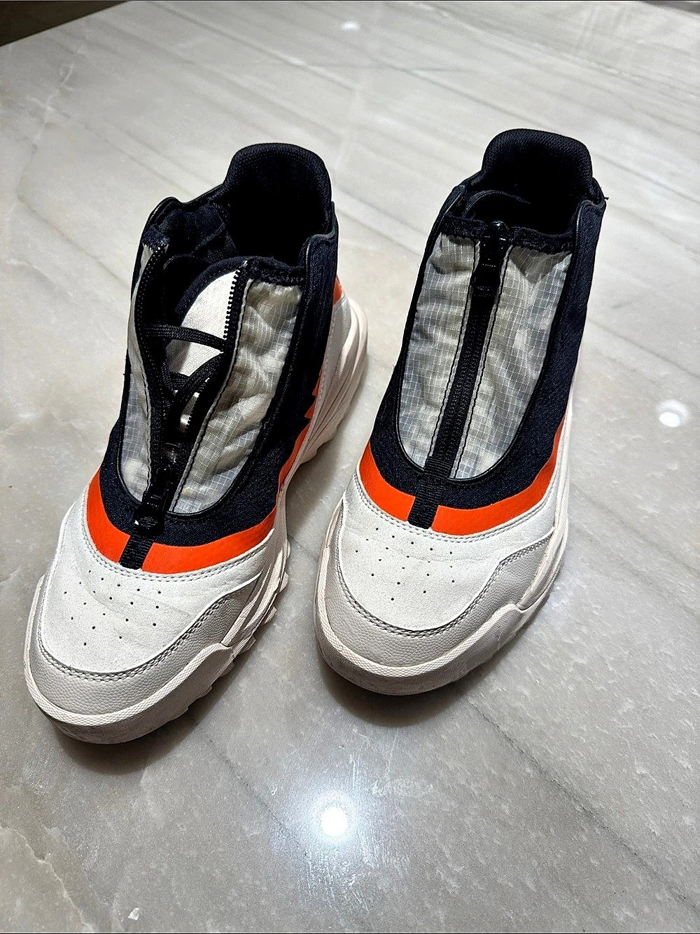 Sorel Women’s Zip Front Sneakers Black White Orange Size 9
